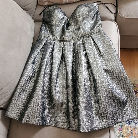 GUESS METALLIC FIT & FLAIR SWEETHEART EVENING DRESS SIZE 14 - Picture 2 of 8